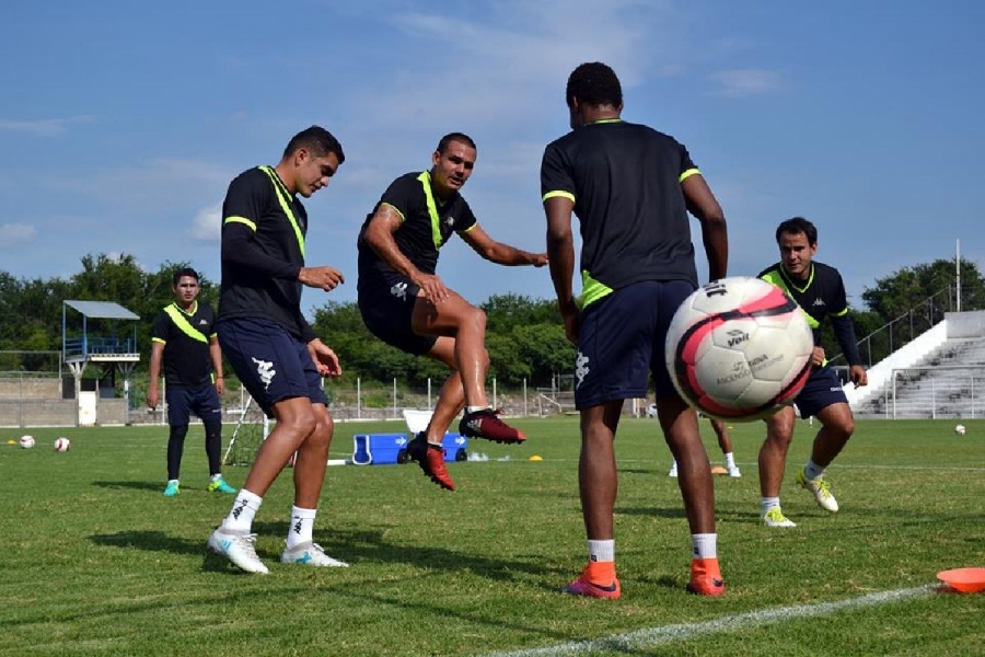 Va Atlético Zacatepec por la victoria