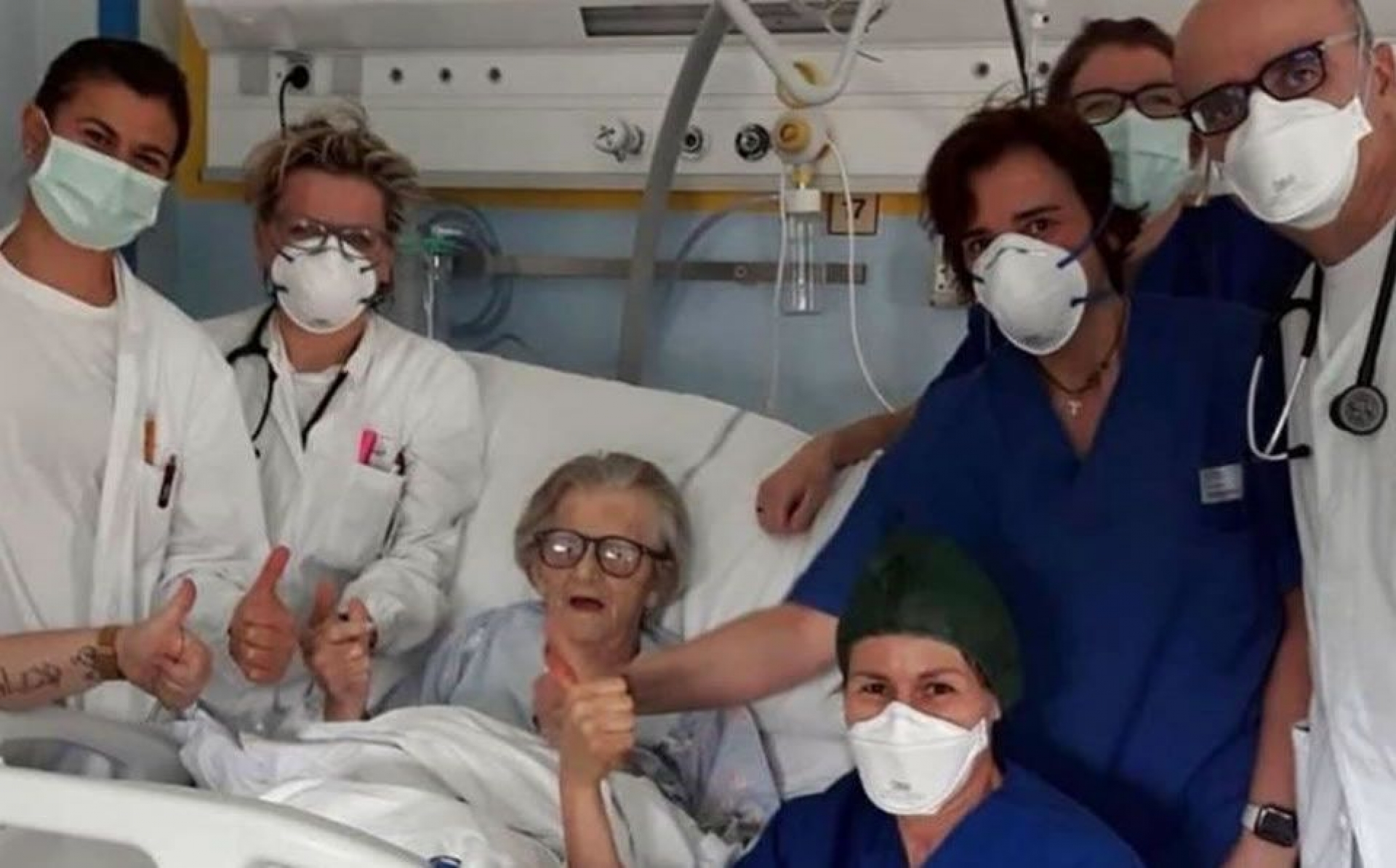 Abuelita de 95 años supera con éxito el coronavirus