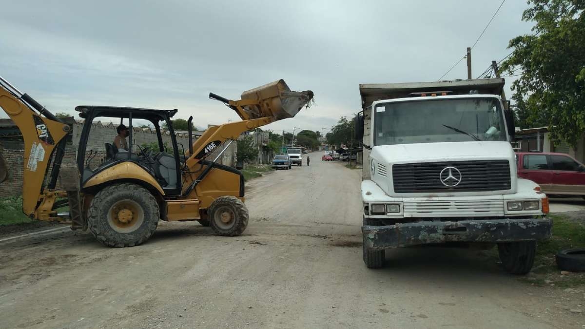 Mantienen trabajos en vialidades dañadas por lluvias en Jojutla