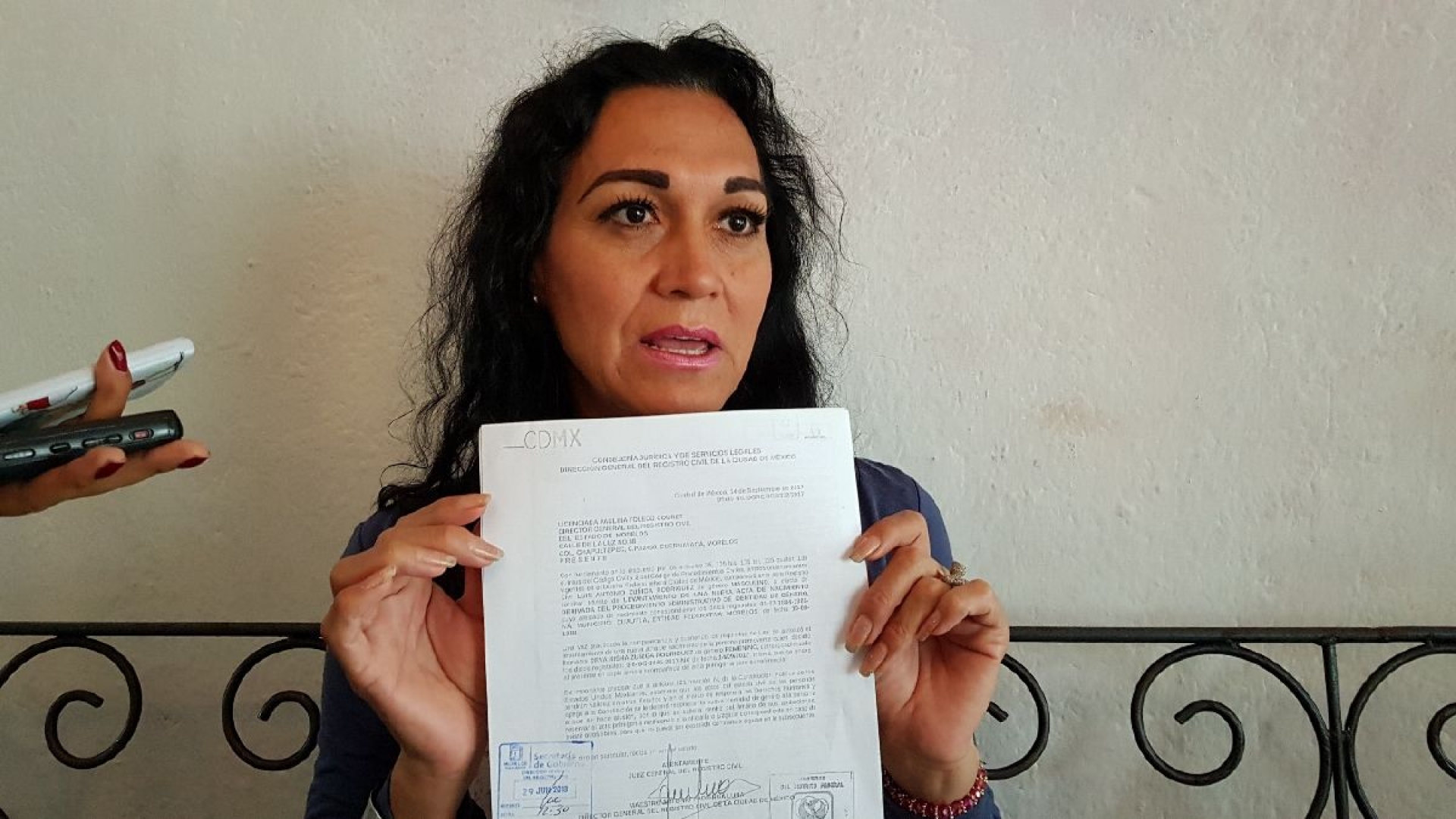 Solicita comunidad LGBT a autoridades aprobar el cambio de identidad