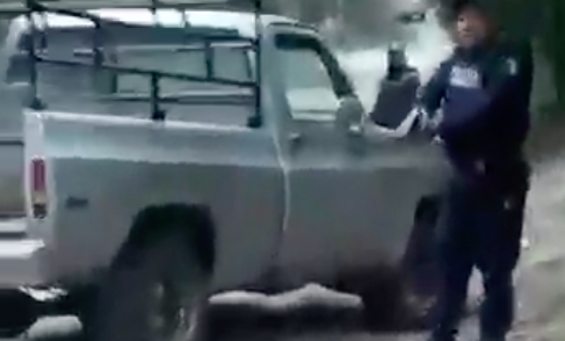 Talamontes sometieron con machetes a policías