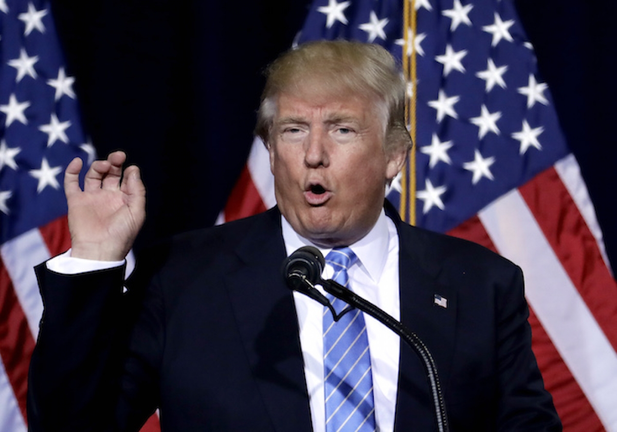 A horas de ver a EPN, Trump grita en EU: “Haremos una enorme muralla, y México va a pagarla”