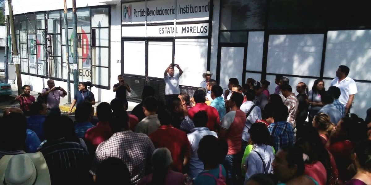 Toman instalaciones del PRI Morelos; exigen renovación de la dirigencia