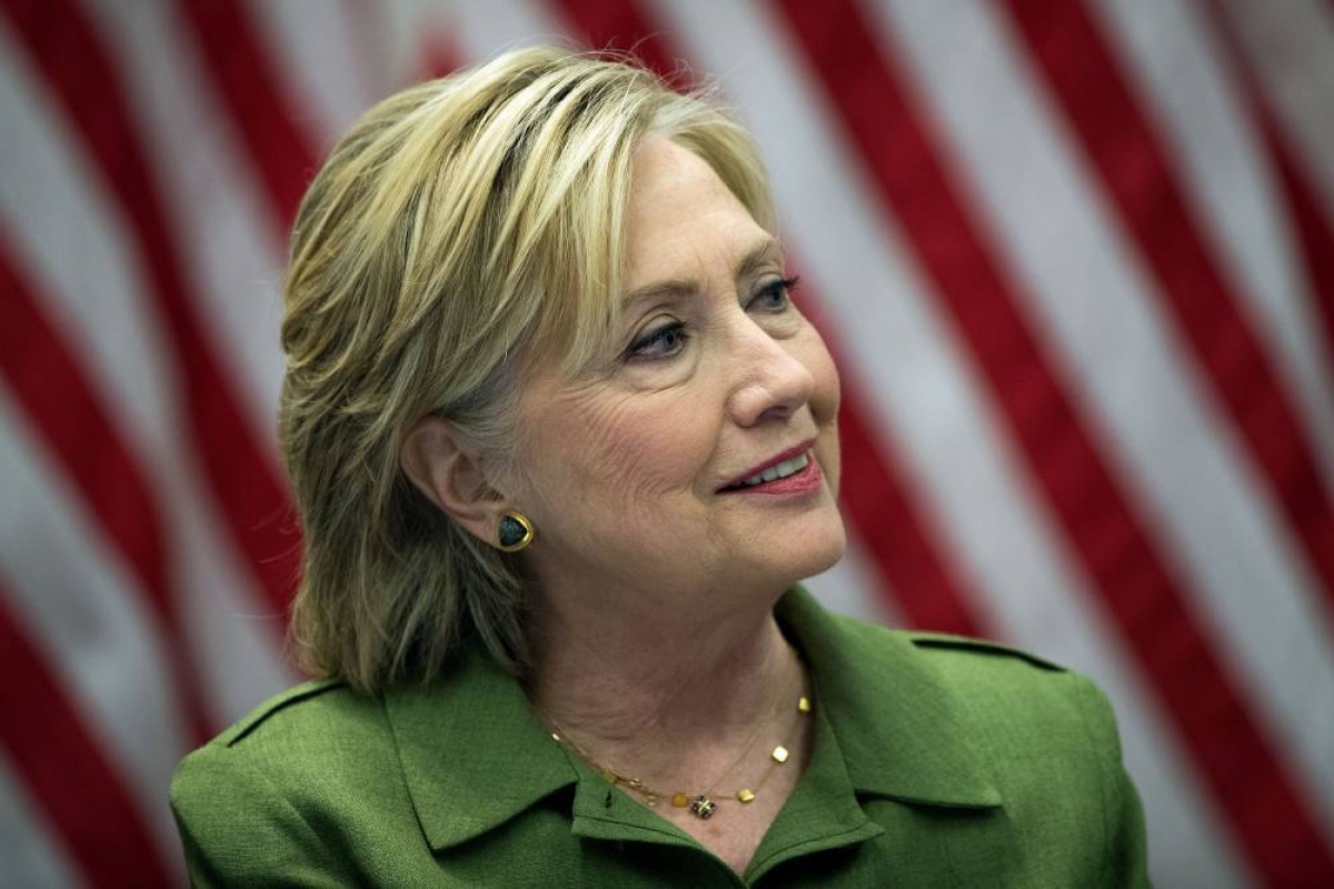 Juez federal ordenó la revisión inmediata de 15 mil correos de Hillary Clinton