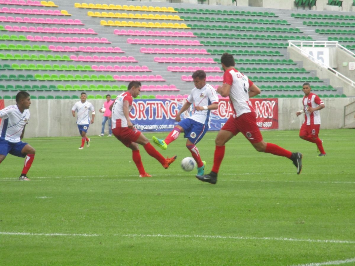 Tuzos frenan a Sporting Canamy