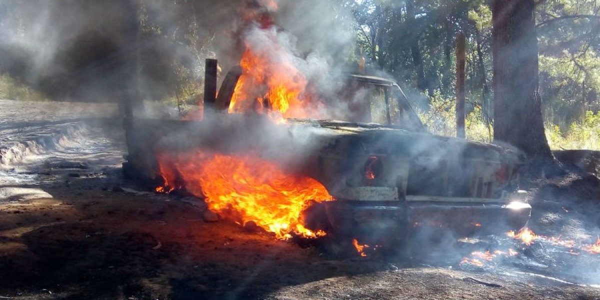 Lo Último: Se registra incendio de dos vehículos, en Huitzilac