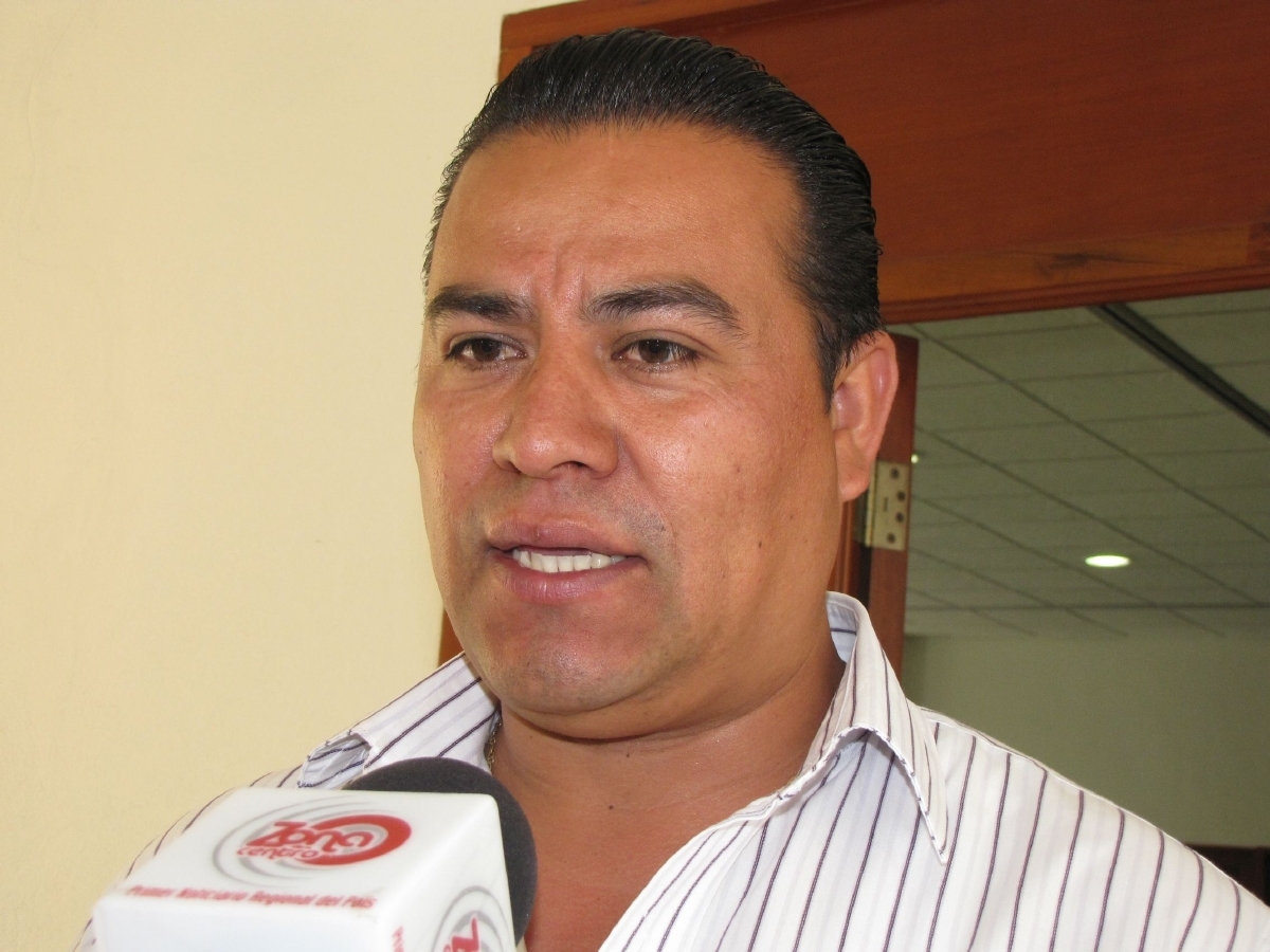 Messeguer violó suspensión al realizar foro sobre el Morebús, denuncian transportistas