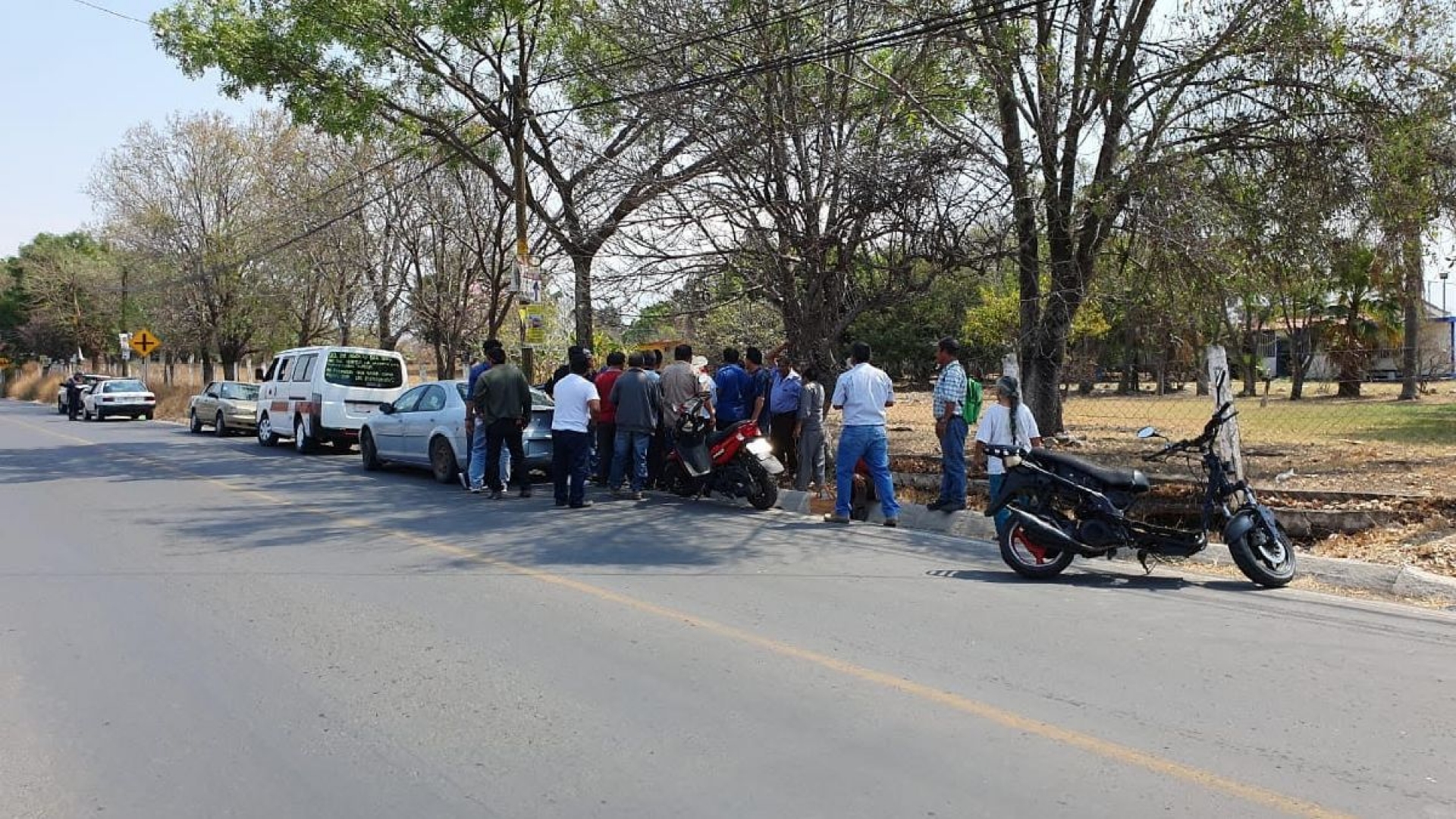 Transportistas de Yecapixtla exigen diálogo con la SMyT