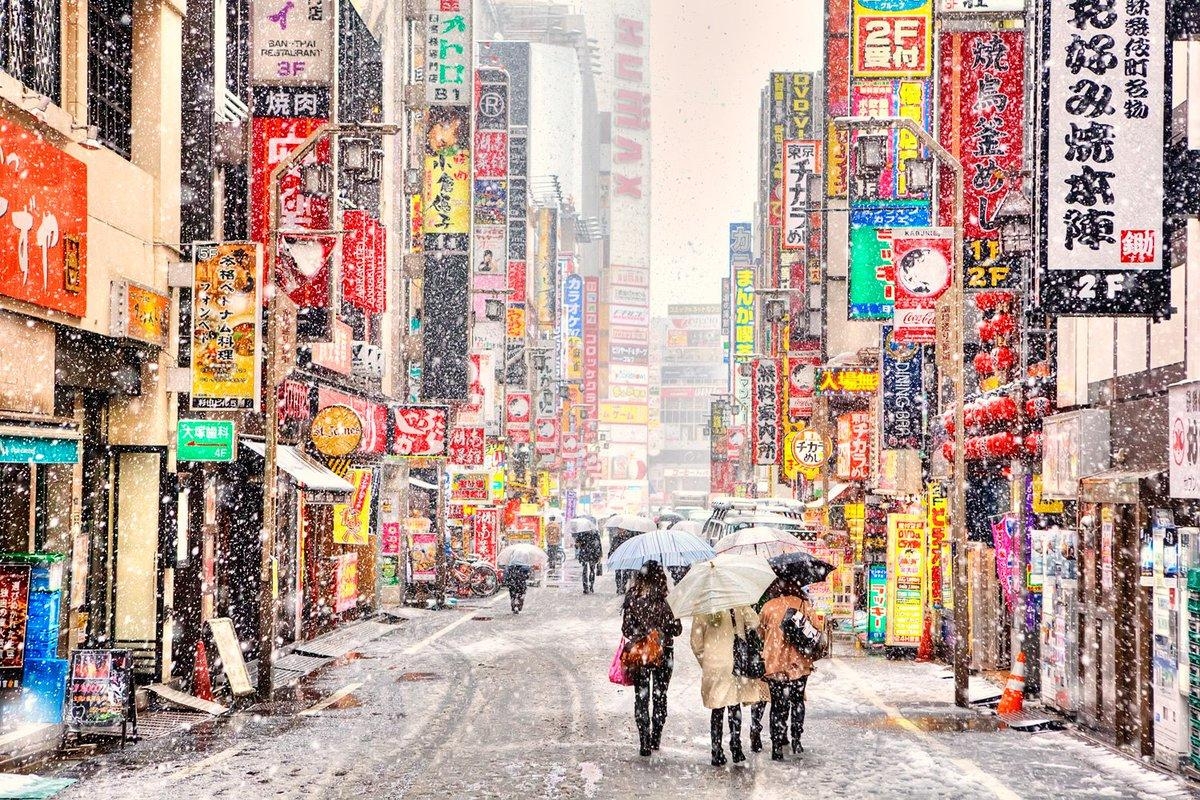 Cae nieve en Tokio por primera vez en 54 años