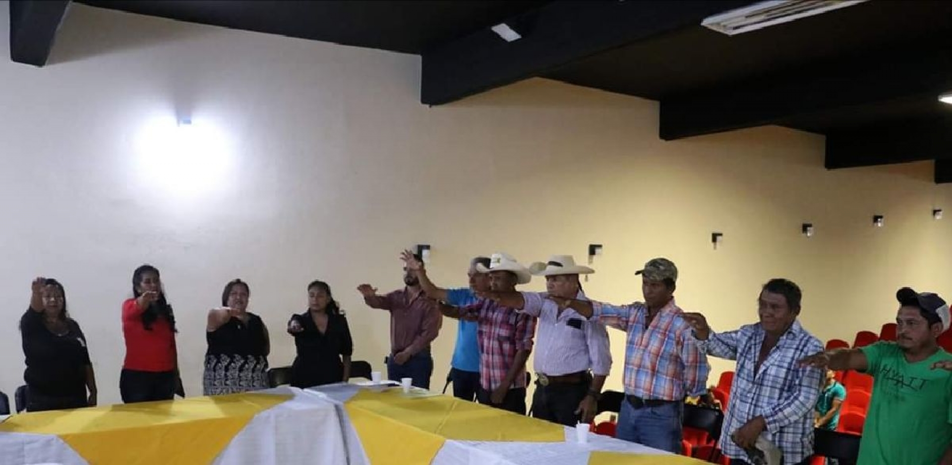 Entran en funciones ocho ayudantes municipales en Miacatlán