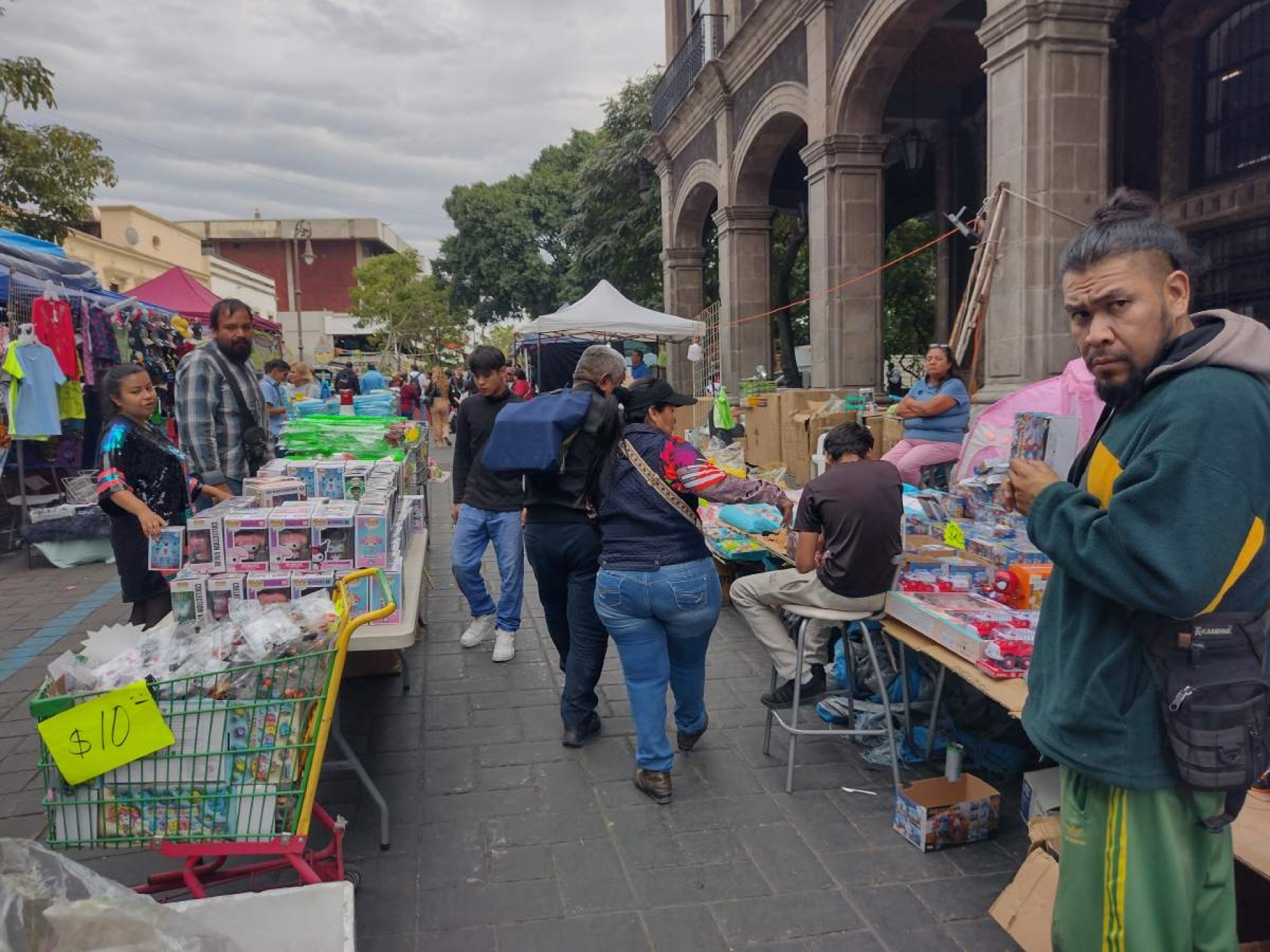 Se queja Canaco por ambulantaje