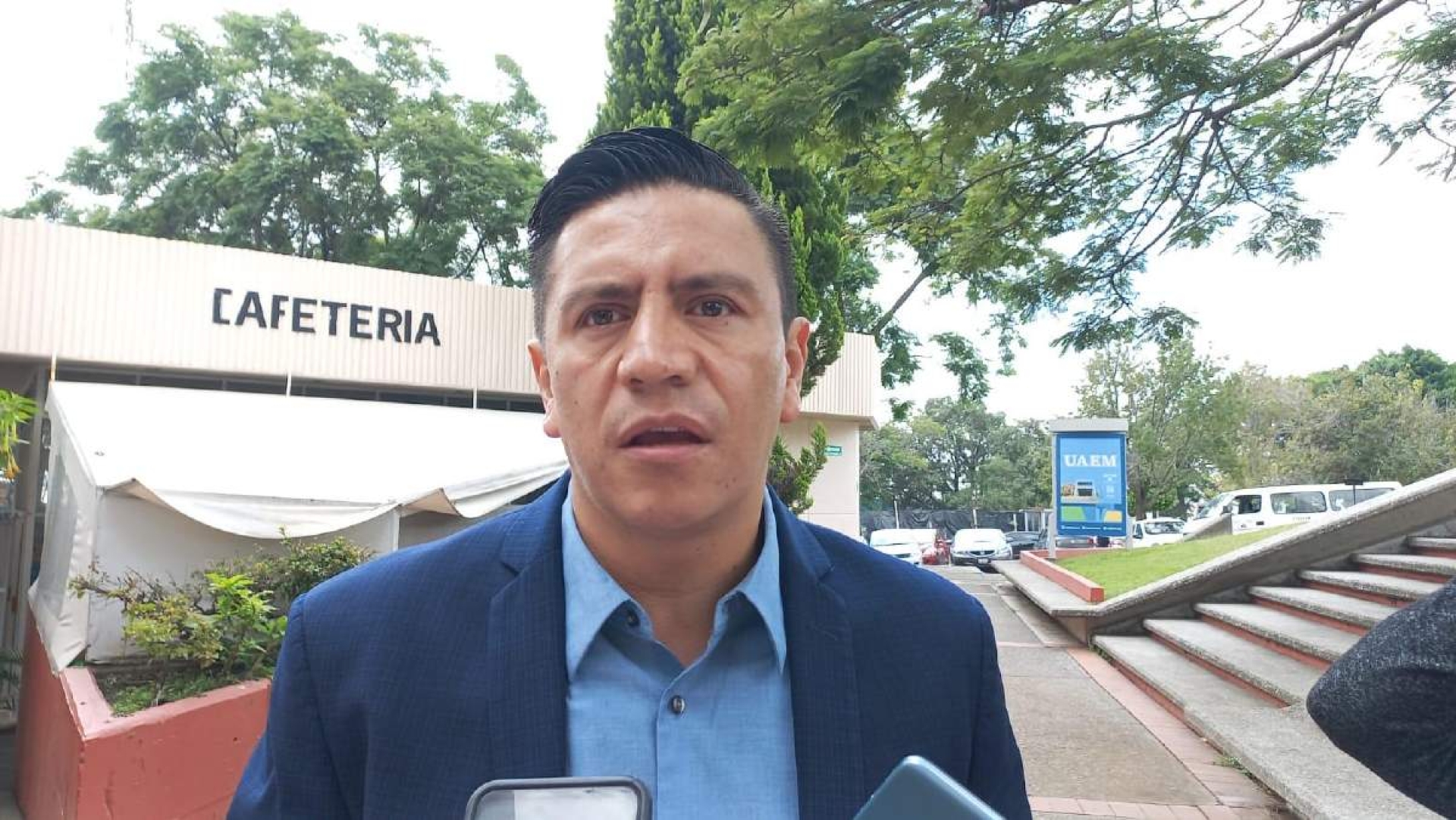 Recriminan traición de diputados de Morena
