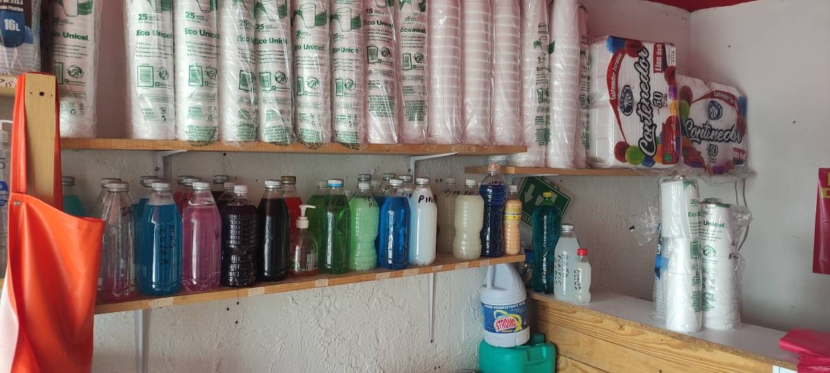 Ahorra lo más que puede para que su negocio sobreviva