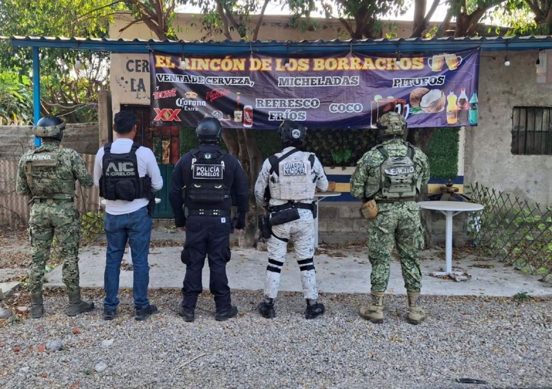 Encuentran 'cristal' en un bar de Miacatlán