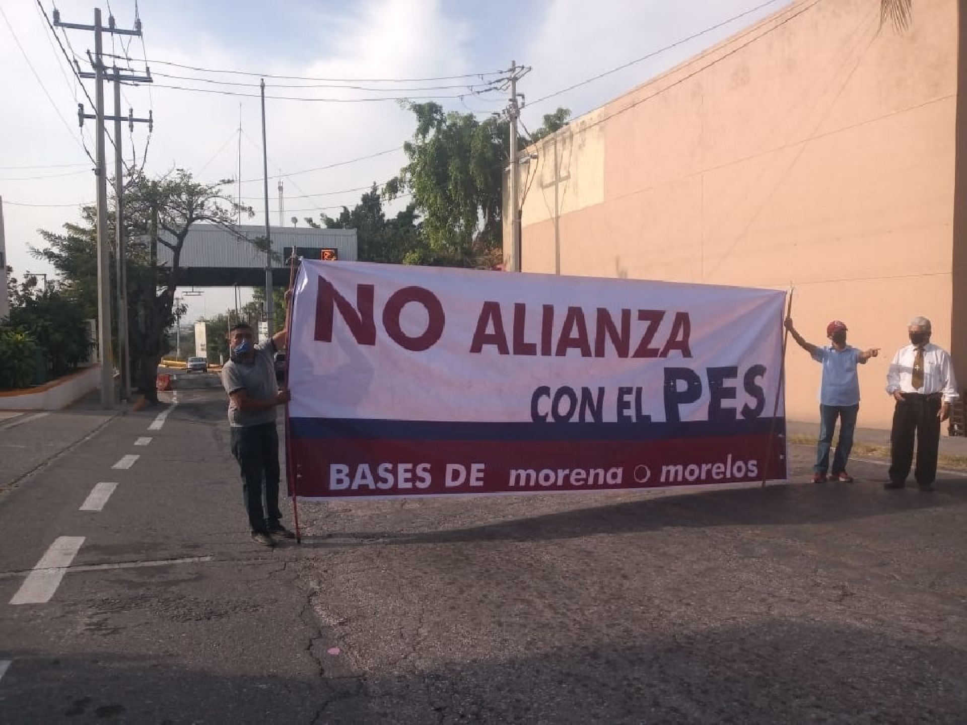Morenistas se manifestaron contra alianzas