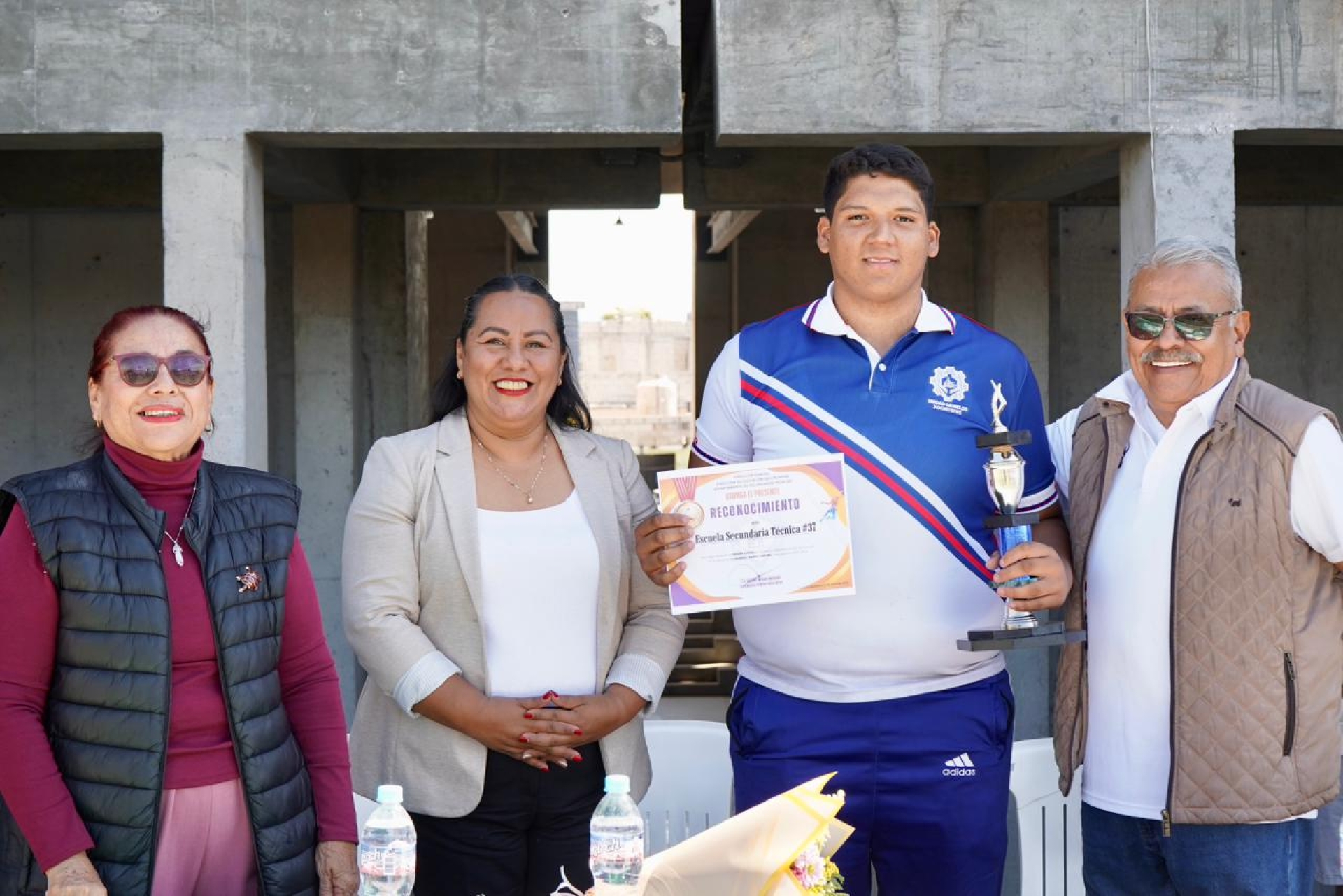 Reconoce diputada Jazmín Solano talento de la juventud en Temixco, en el Encuentro Deportivo de Secundarias Técnicas Zona 9