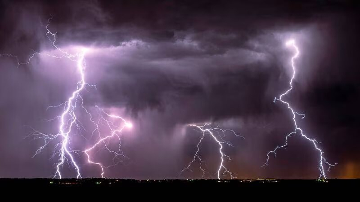 Tragedia en India: Tormenta eléctrica de 61 mil rayos deja 12 muertos