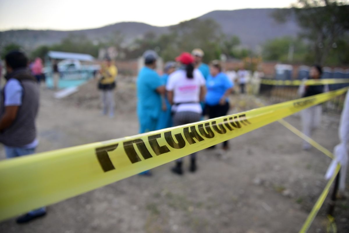 Confrontan víctimas a ex alcaldesa de Jojutla por fosas