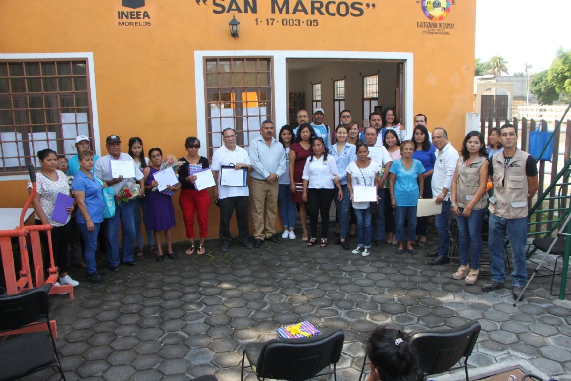 Inauguran plaza comunitaria en Tlaltizapán