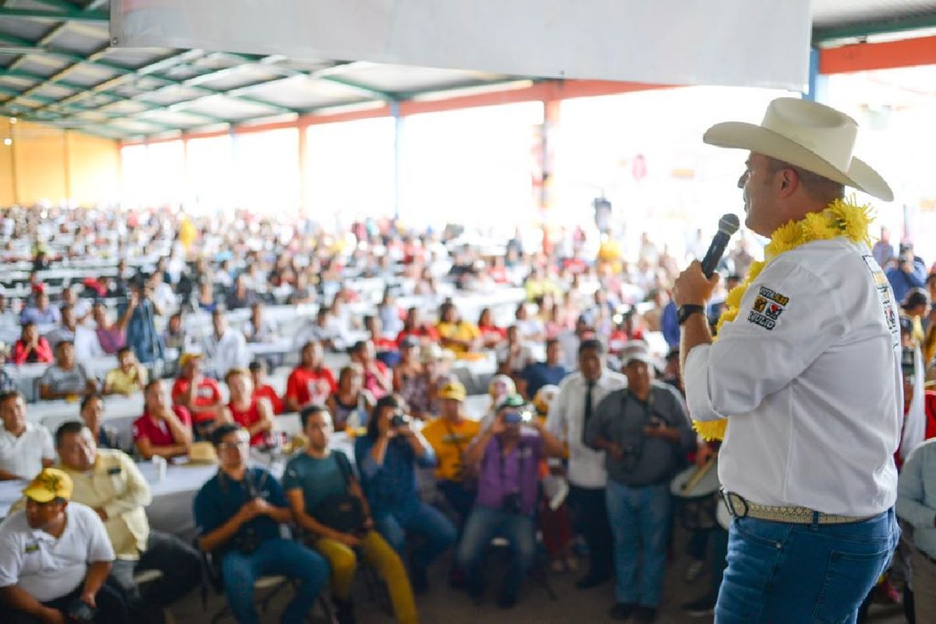 Ofrece Gayosso reactivar Tepalcingo y Axchiapan