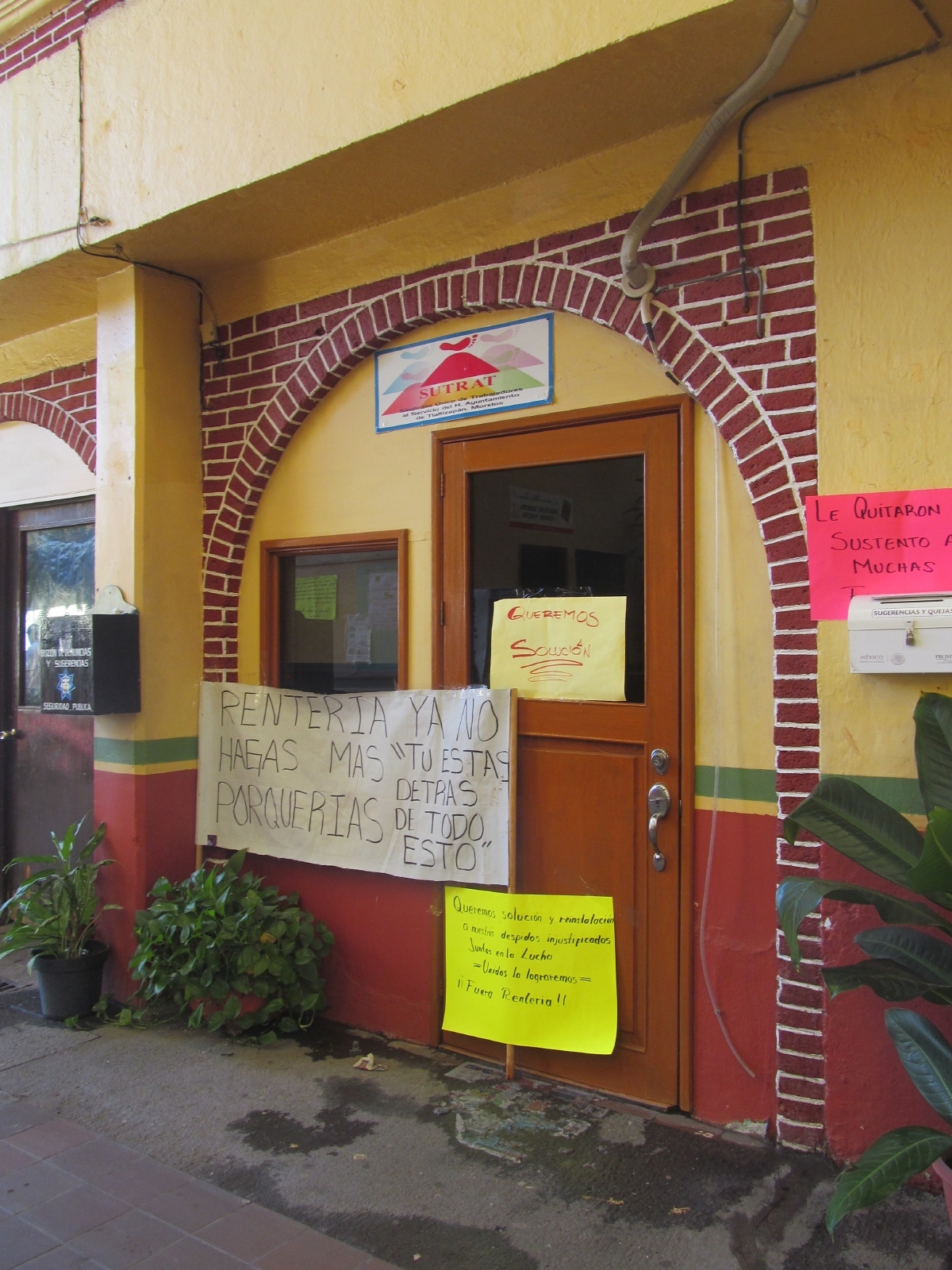 Cesaron a 21 trabajadores de Tlaltizapán y disolvieron su sindicato