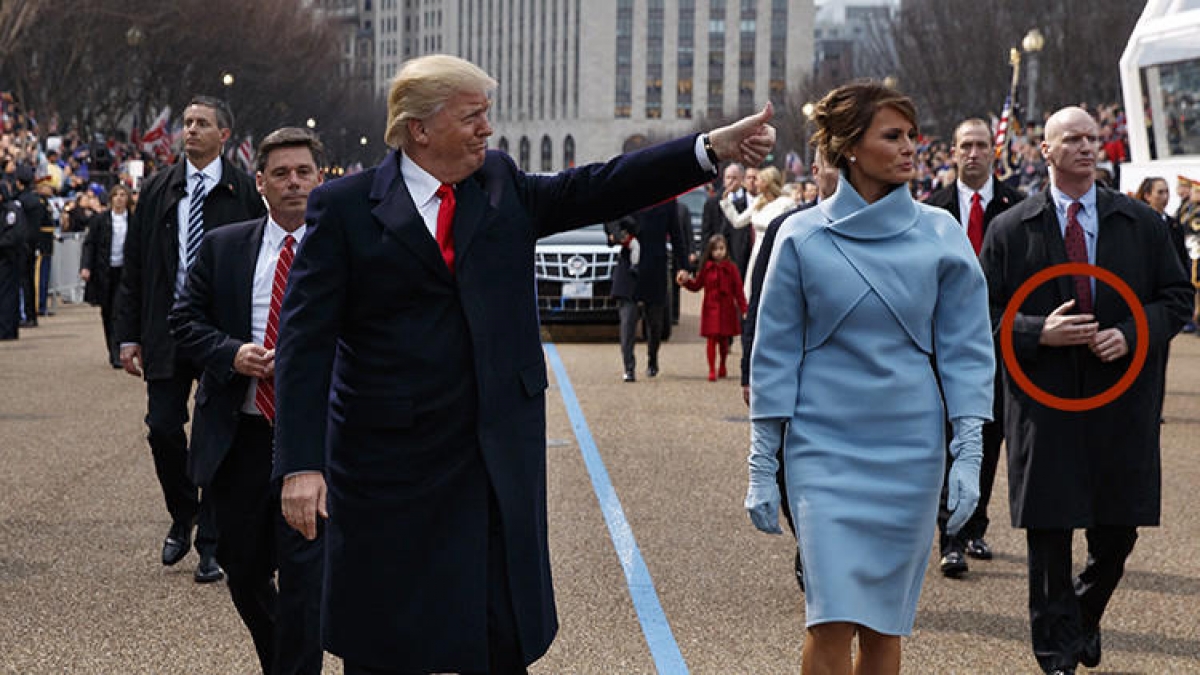 La razón por la que un guardaespaldas de Trump llevaba brazos falsos