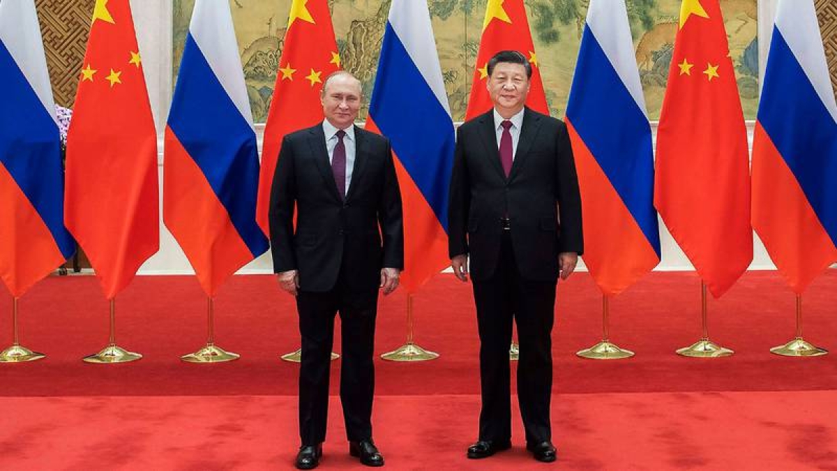 China dice a Putin que todas las partes deben trabajar para resolver la crisis de Ucrania