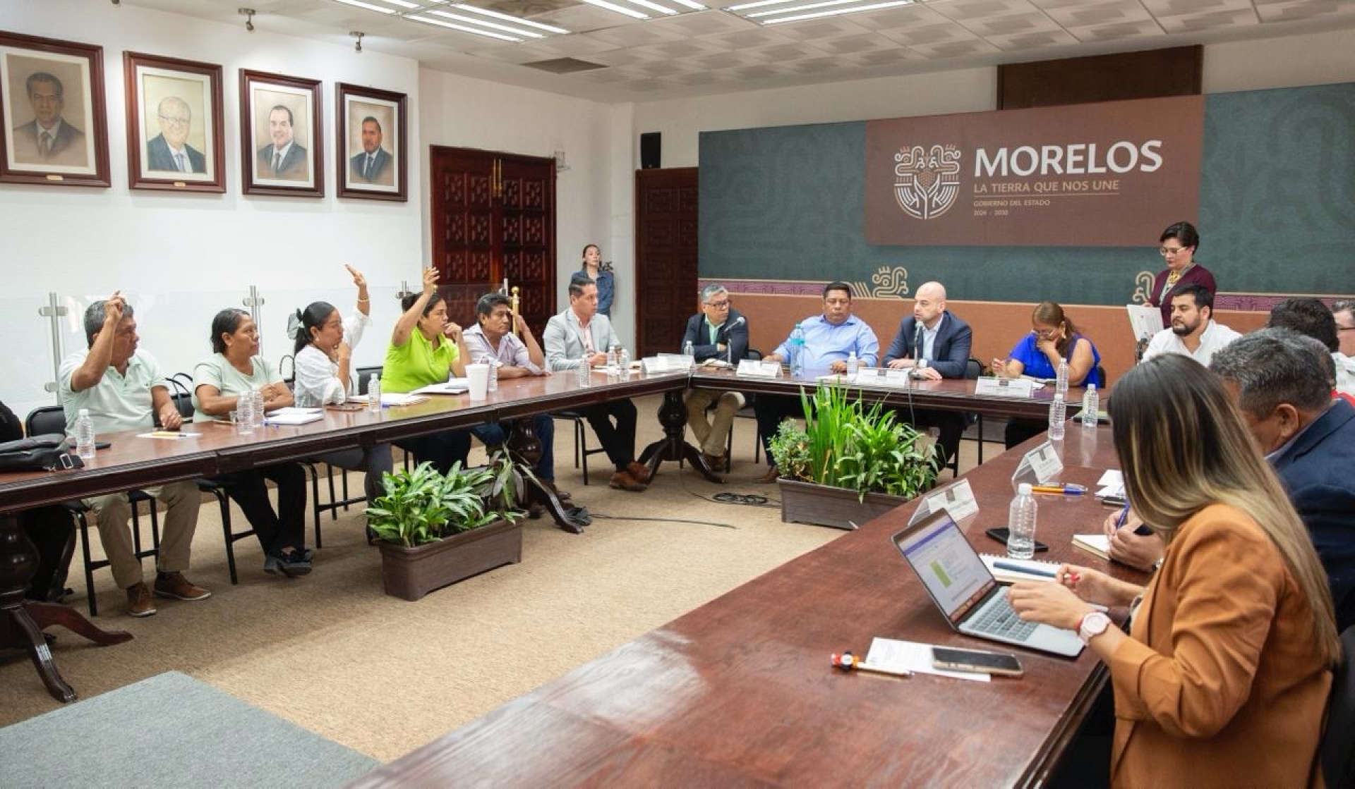 Por unanimidad de votos, integrantes del cabildo del municipio indígena de Xoxocotla firmaron de conformidad el Mando Coordinado