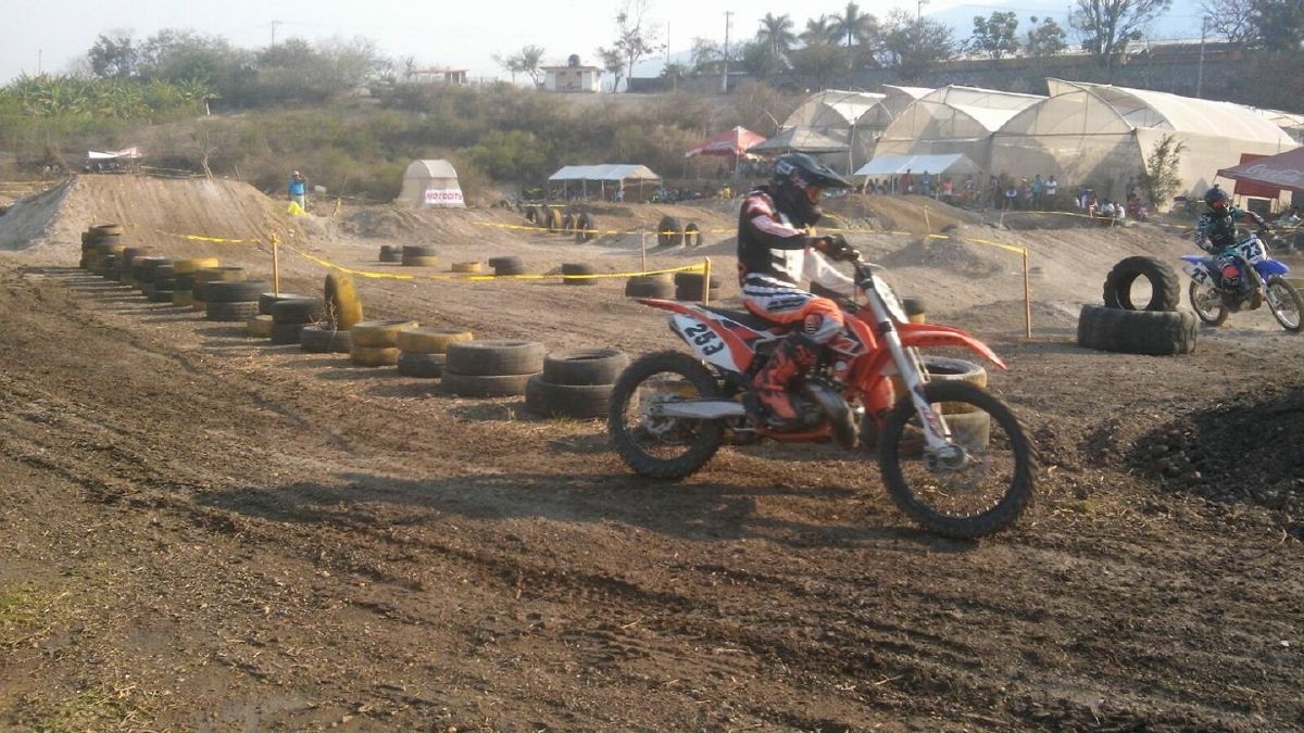 Elliott Huerta gana tercera fecha del Campeonato Regional Centro Sur Motocross