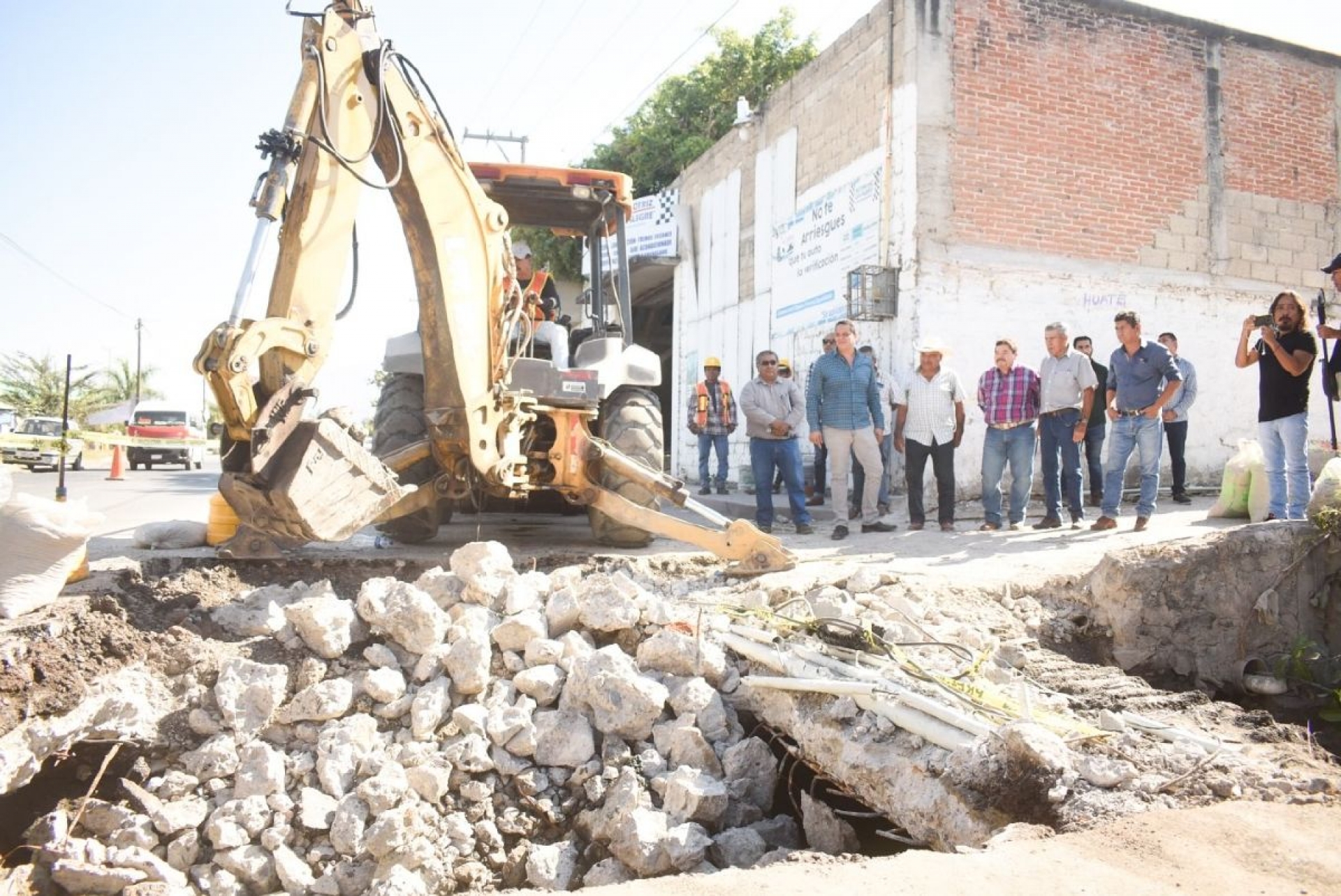 En marcha, encasquillamiento de canal de riego de Jojutla