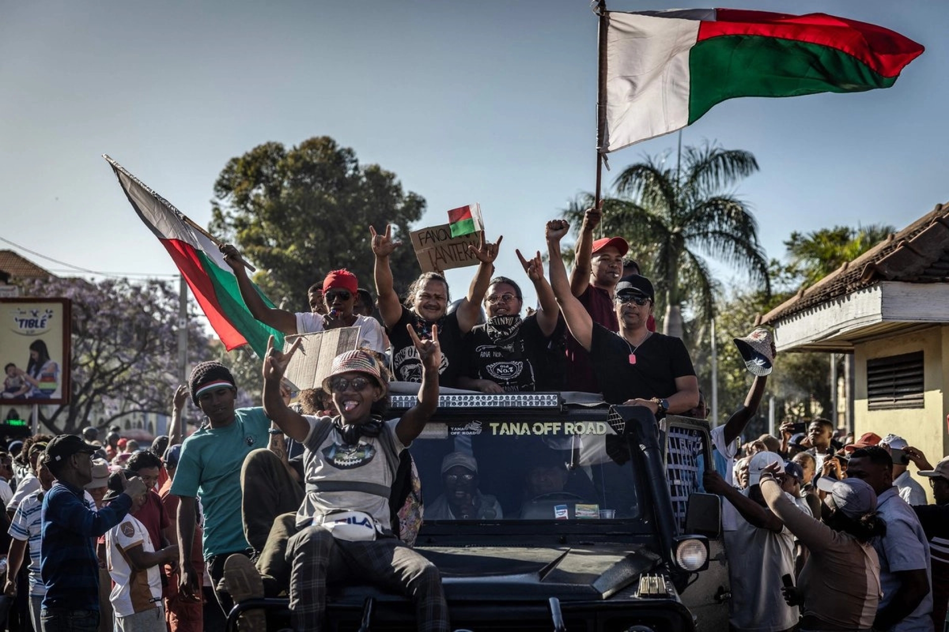 Ejército de Madagascar toma el control del país tras huida del presidente