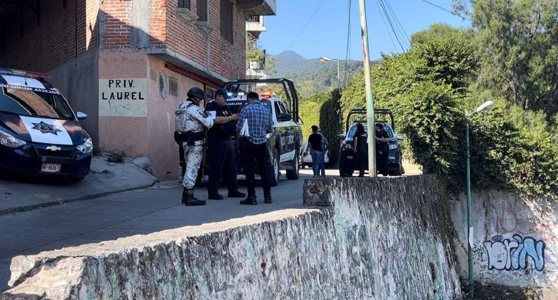 Asesinan a una mujer y hieren a su nieta