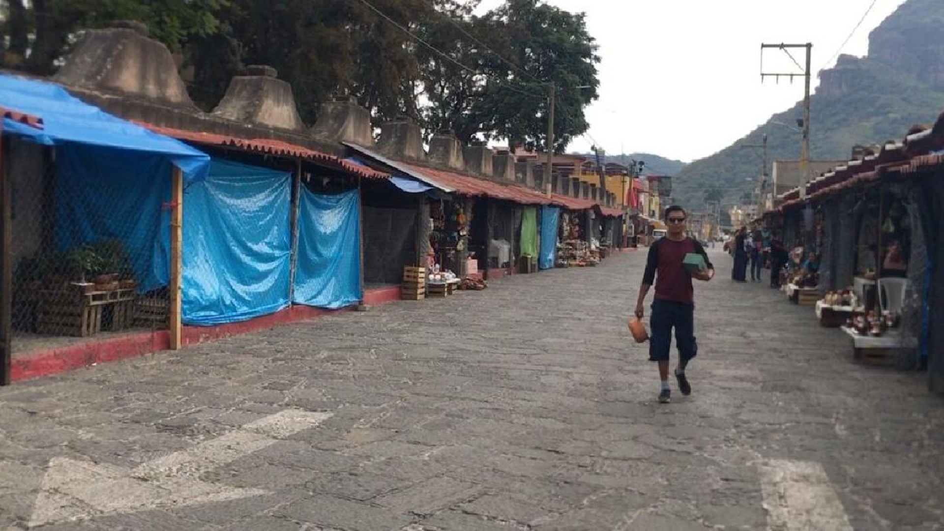 Se salen alfareros de Tlayacapan a la calle