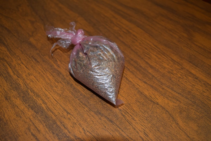 Escondía marihuana dentro de una mochila