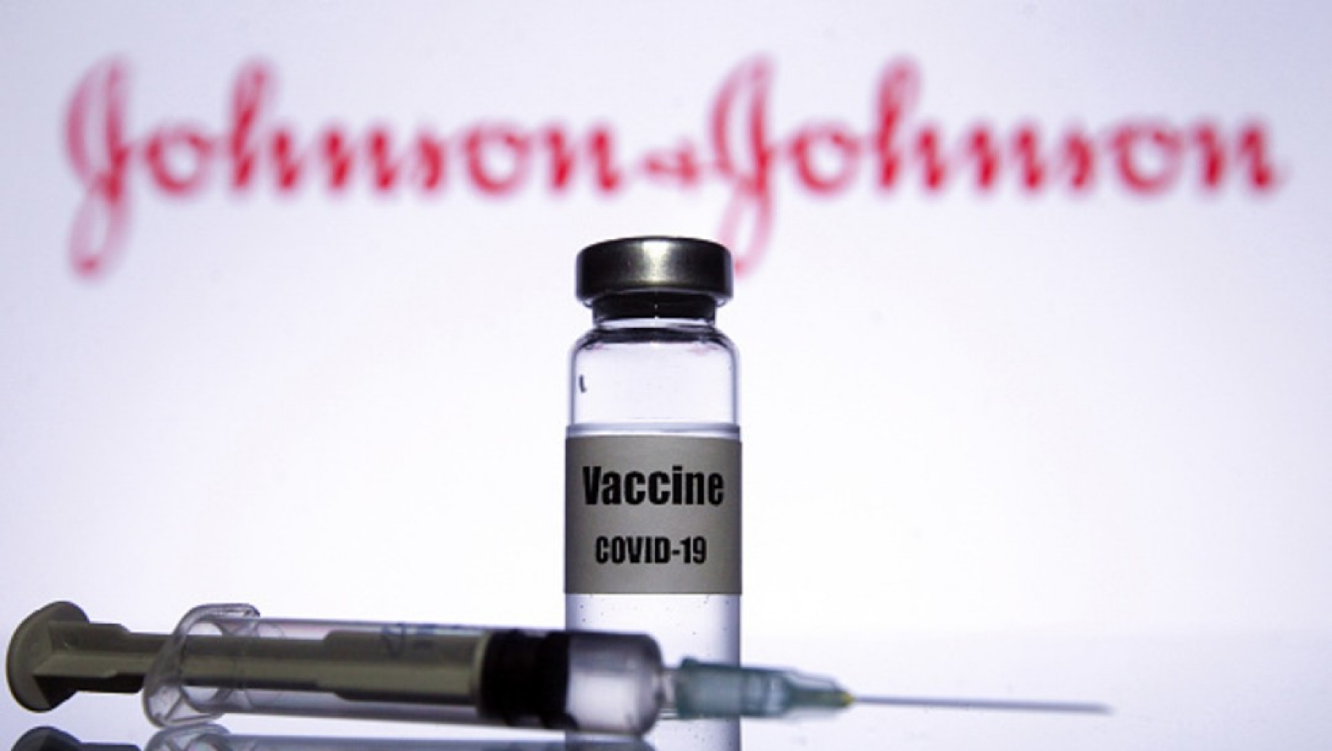 La EMA revisa vacuna contra COVID-19 de Johnson &amp; Johnson