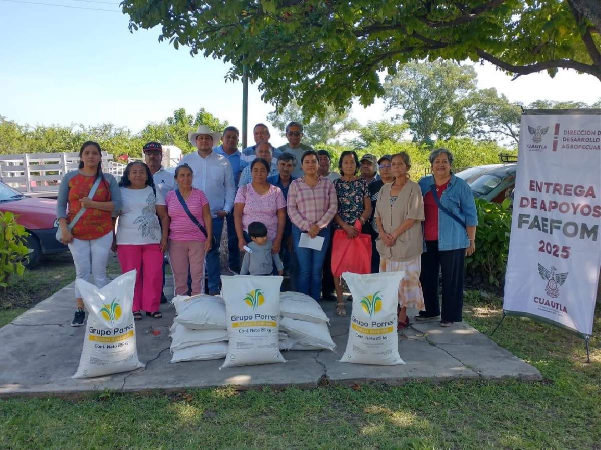 Entregan azúcar a apicultores de Cuautla