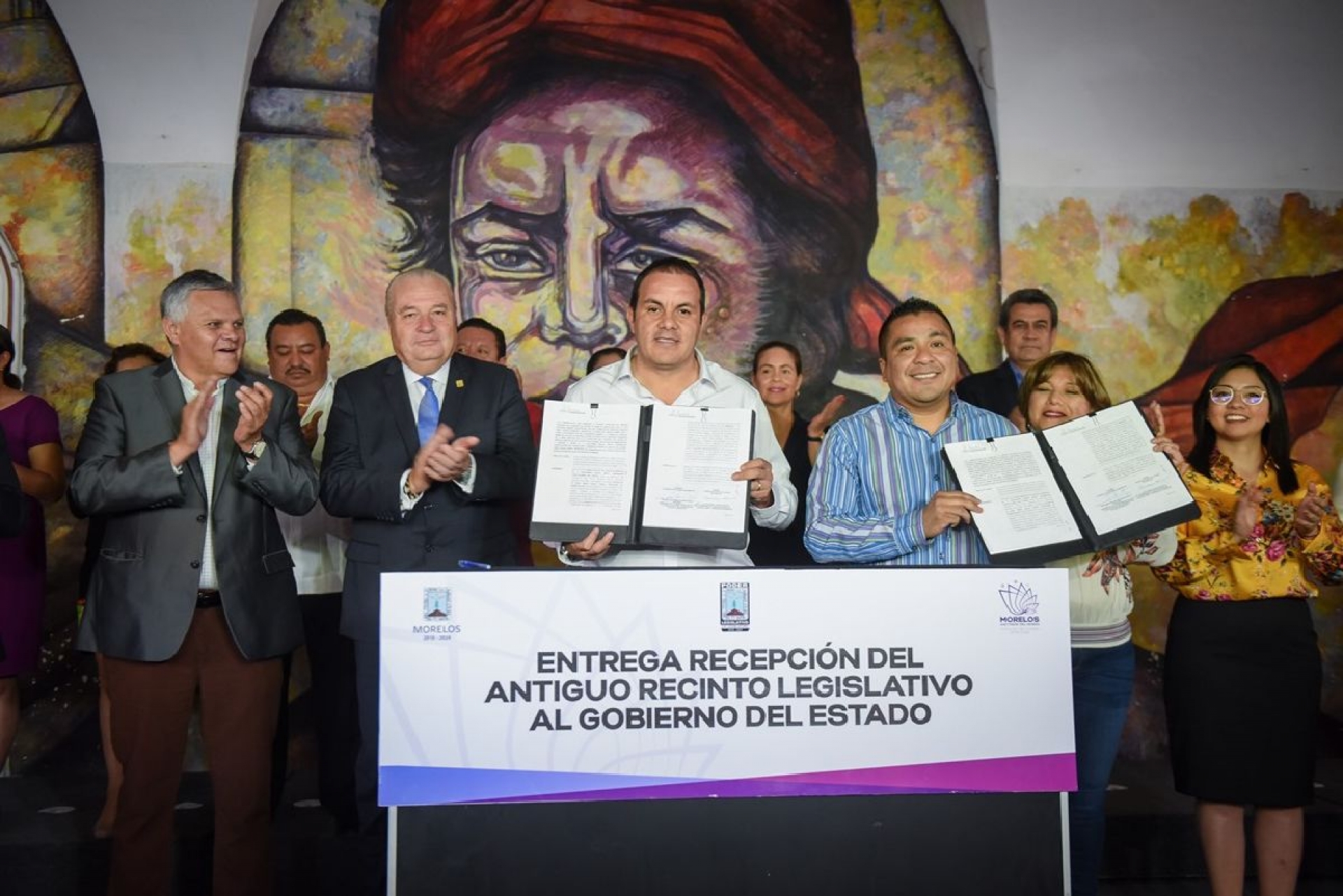 Recibe Cuauhtémoc Blanco antigua sede del Poder Legislativo