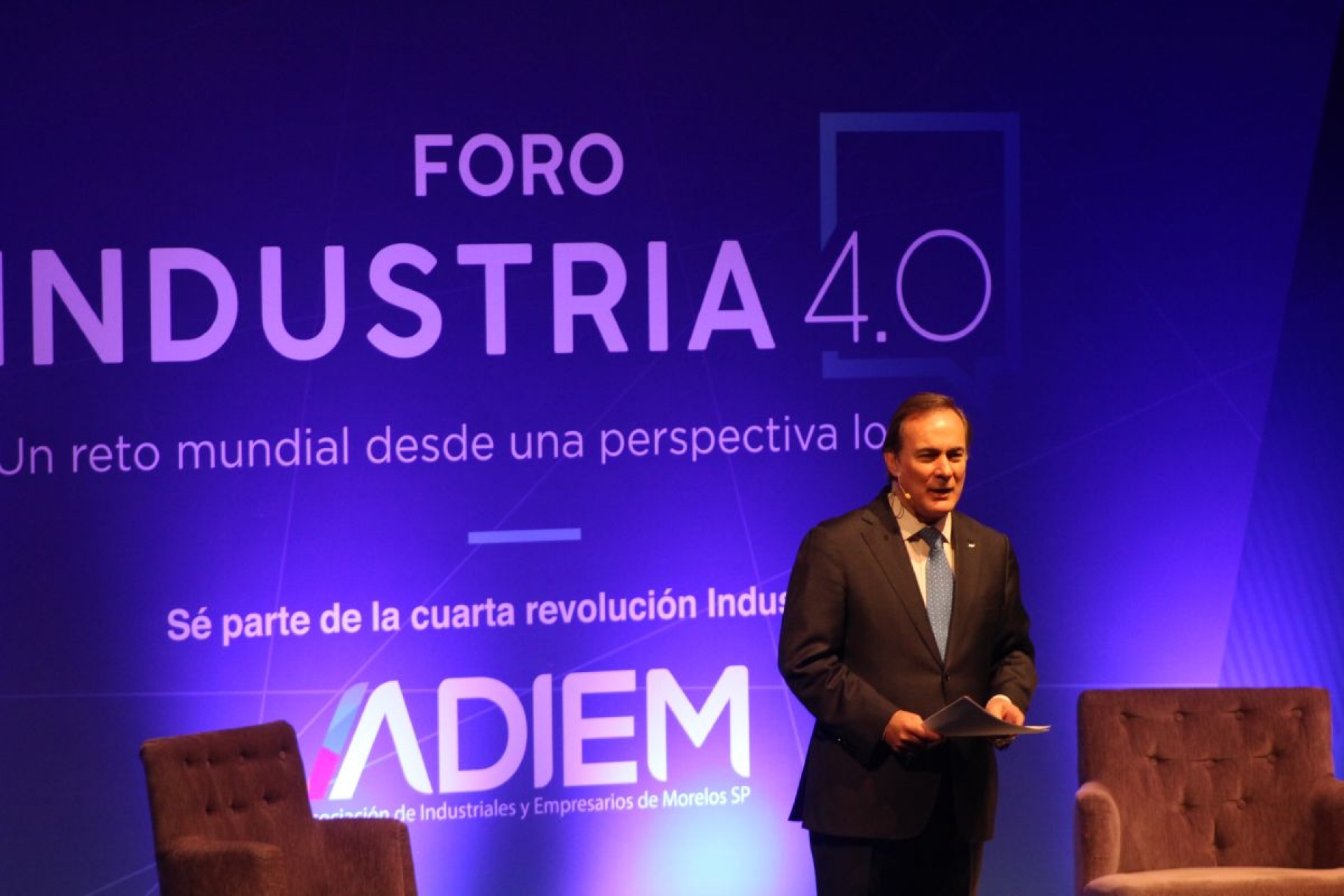 Pide líder del CCE incrementar inversión en ciencia y desarrollo tecnológico