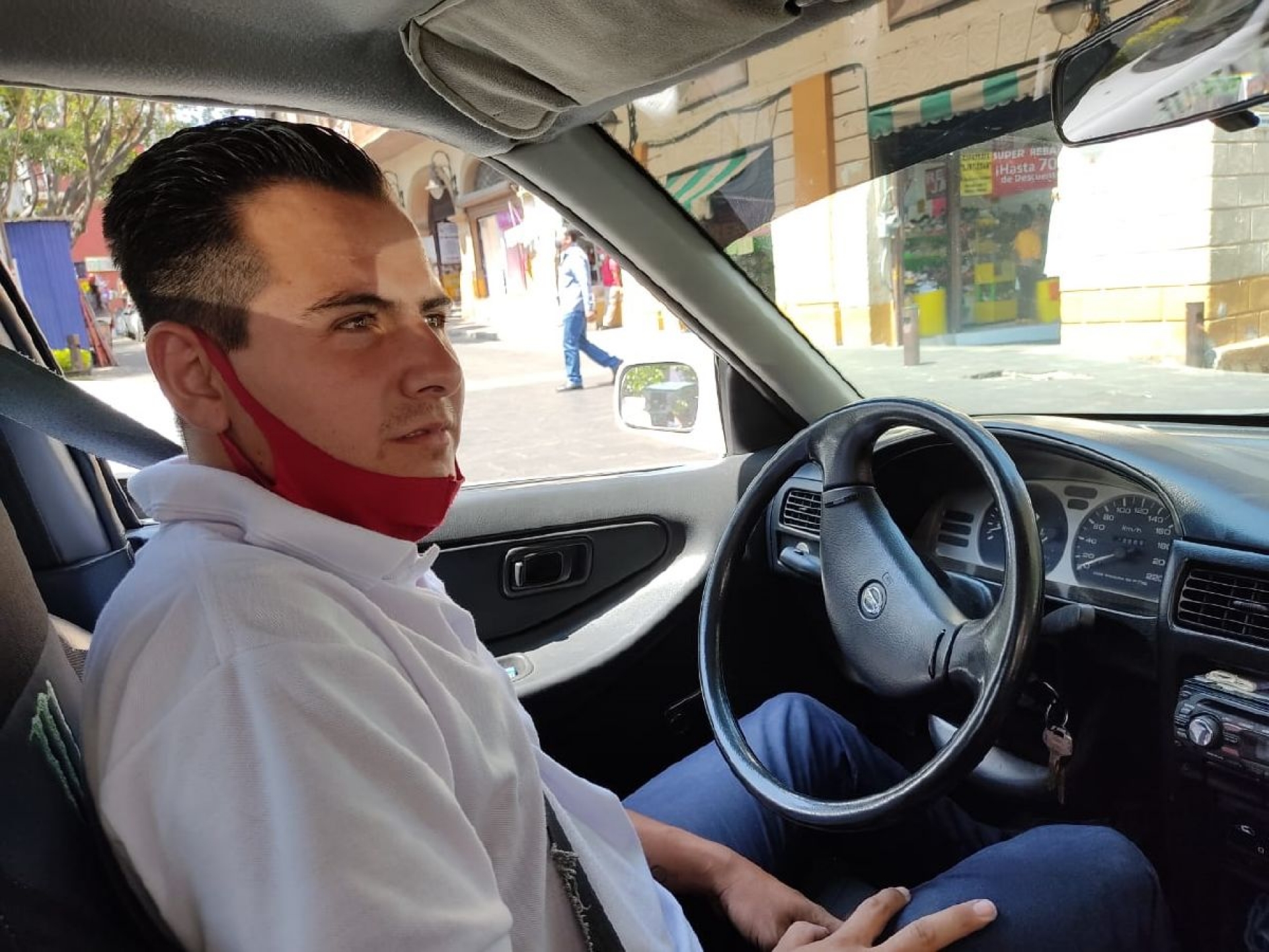 Se hizo taxista en vísperas de la pandemia
