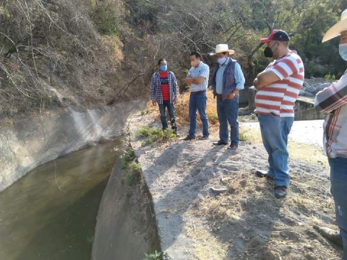 Buscan atender los puntos críticos del canal “Perritos”