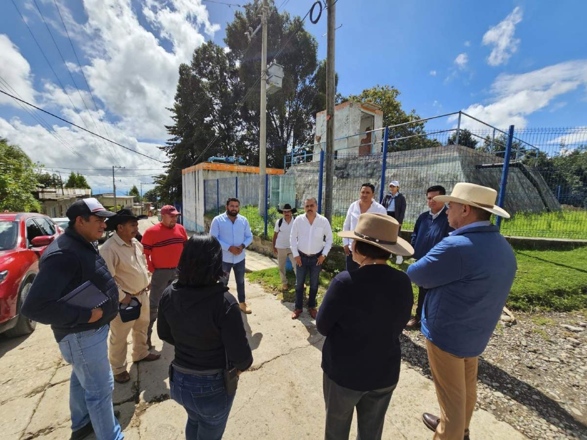 Dotarán de agua potable a cuatro barrios de Hueyapan