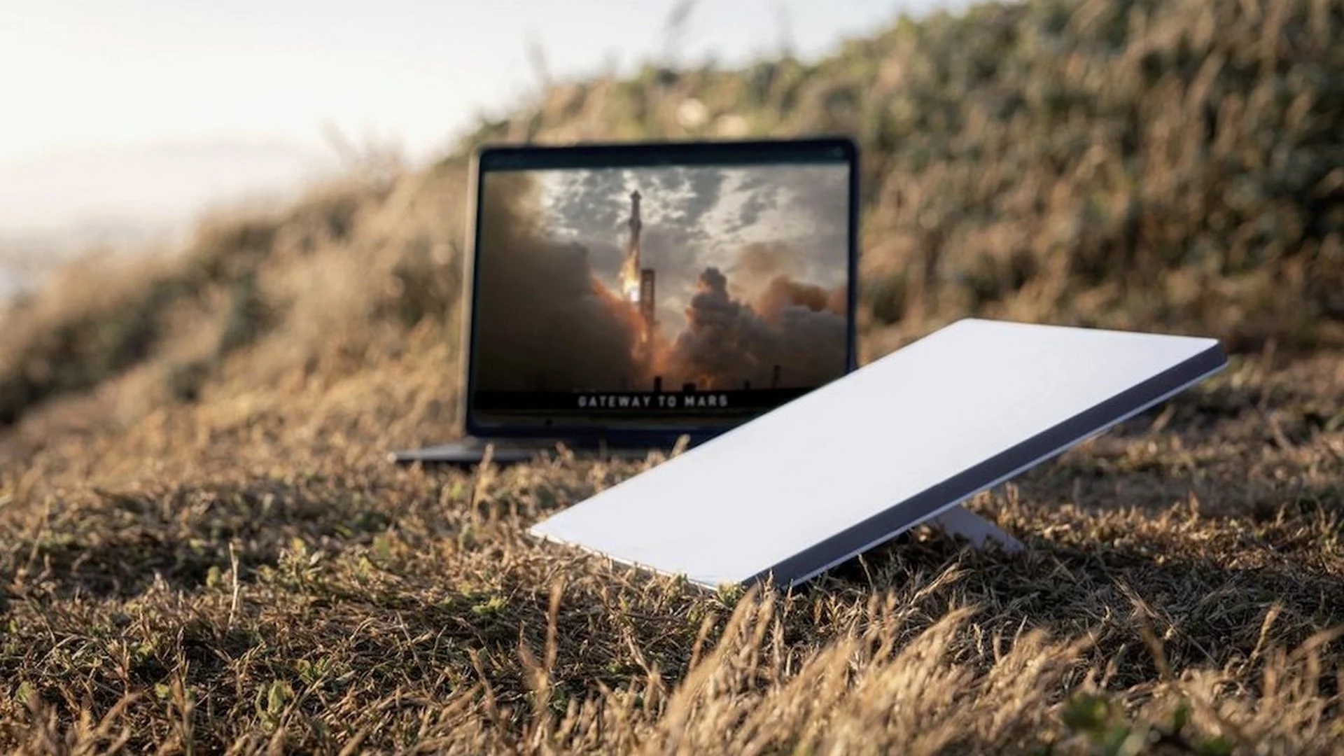 SpaceX anuncia 'Starlink mini', su internet satelital compacto