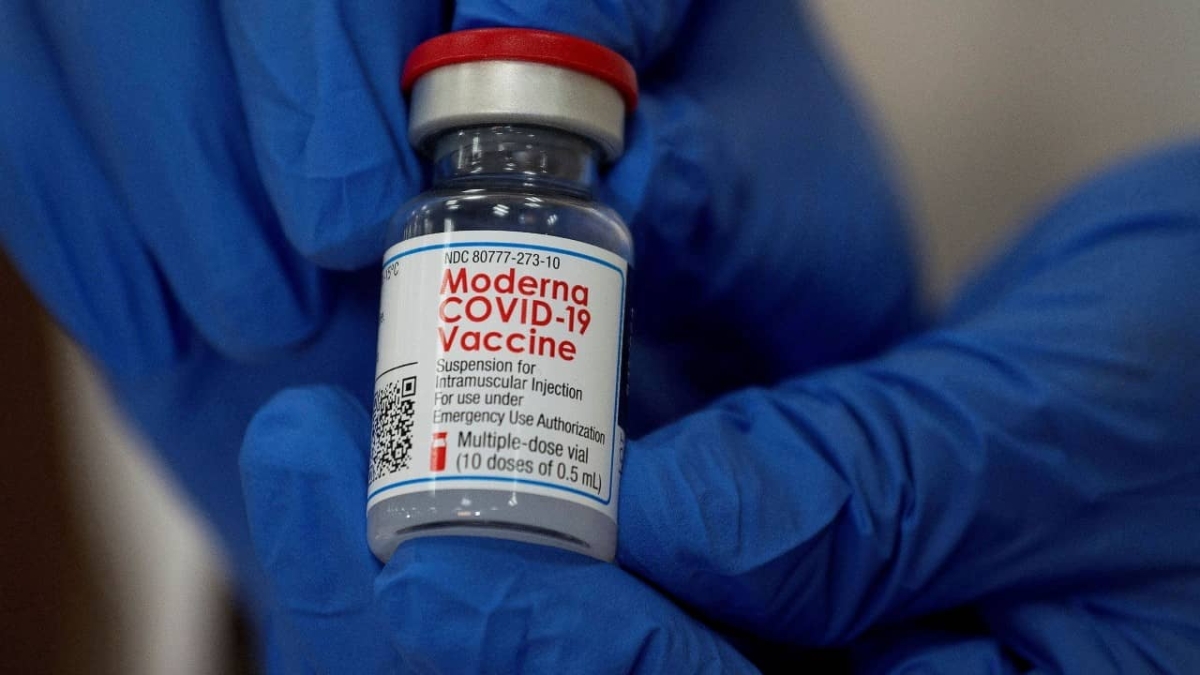 EMA evalúa posible vínculo entre vacuna de Moderna y síndrome en vasos sanguíneos
