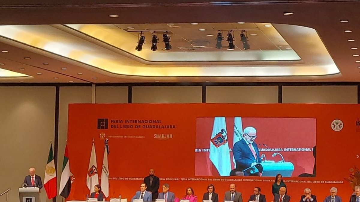 La FIL de Guadalajara es inaugurada, 'Aquí no hace falta nadie', asegura el rector de la UdeG