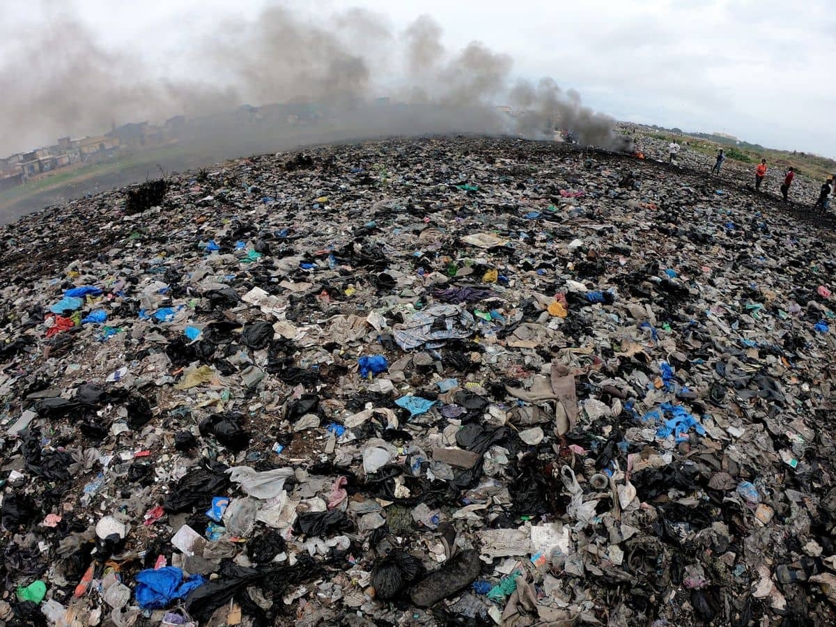 Emiratos Árabes dará otro uso a la basura: quemarla para generar energía