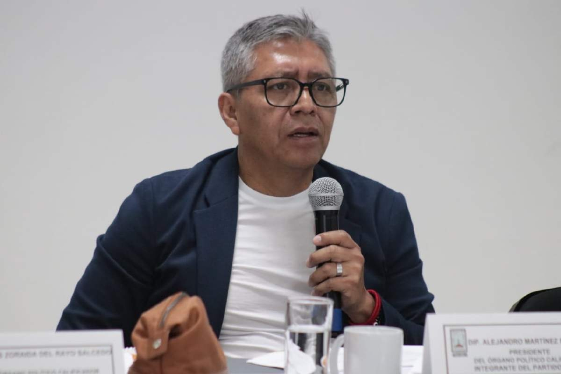 Cae Congreso en ridículo en la protección al fiscal
