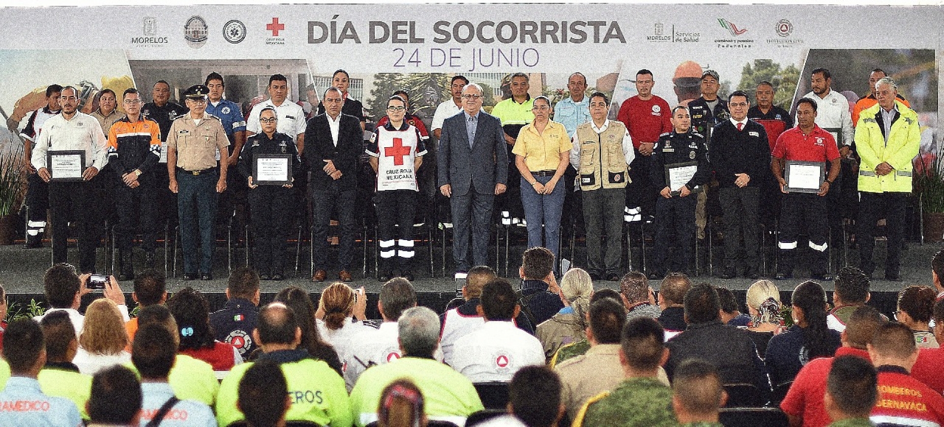 Entregan reconocimientos a socorristas por su labor tras el sismo del 19-S