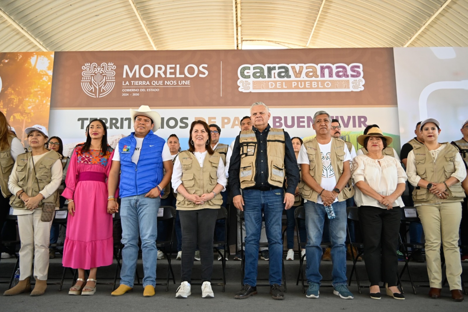 Construye Margarita González Saravia una sociedad más justa con 'Caravanas del Pueblo'