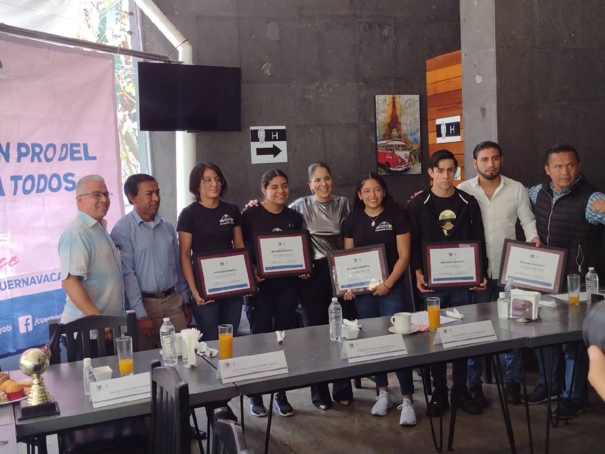 Reconocen a boxeadores cuernavacenses que destacan a nivel nacional e internacional