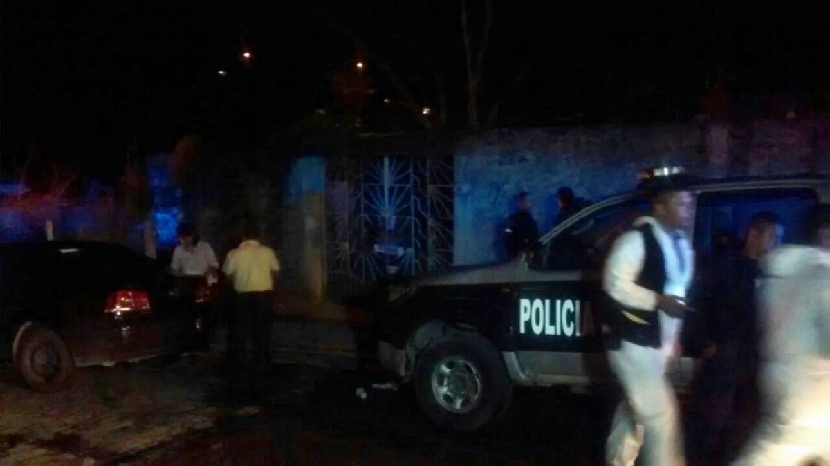 Asesinan a un hombre dentro de una casa en Jiutepec